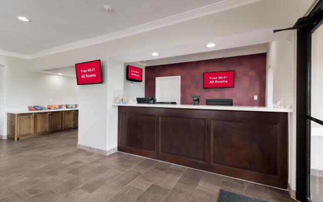 Red Roof Inn Plus+ Galveston - Beachfront