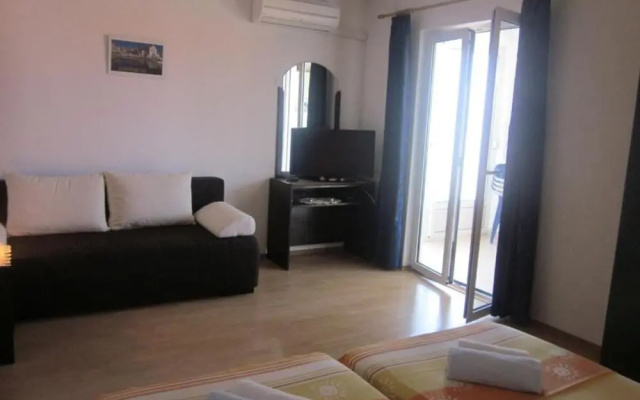 Azure Hvar Residence