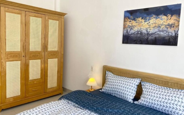 Cheerful 4 BR home near My Khe Beach& local market – Guest Rooms – Da Nang