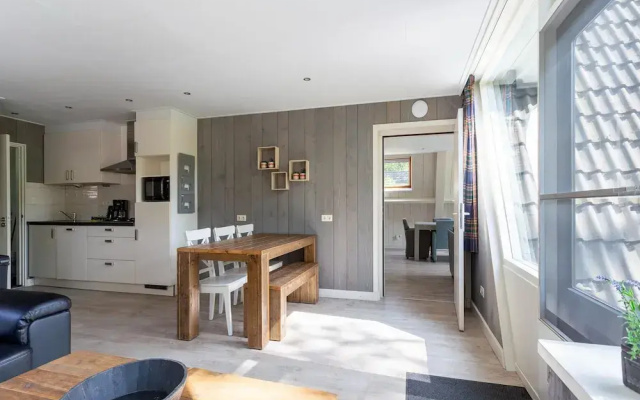 Bungalow in Limburg Near Nature Reserve