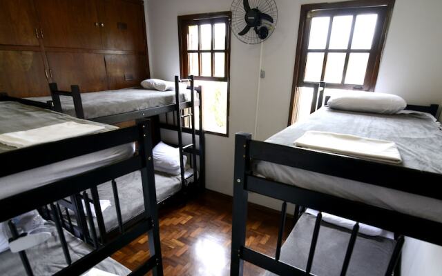 H2UP- Universidade Pampulha Hostel