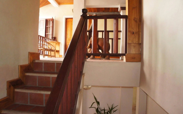 Lao Lu Lodge