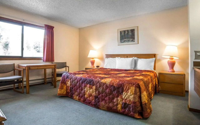 Rodeway Inn Billings Logan Intl Airport, Near St. Vincent Hospital