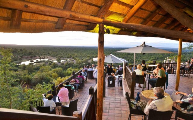 Victoria Falls Safari Lodge