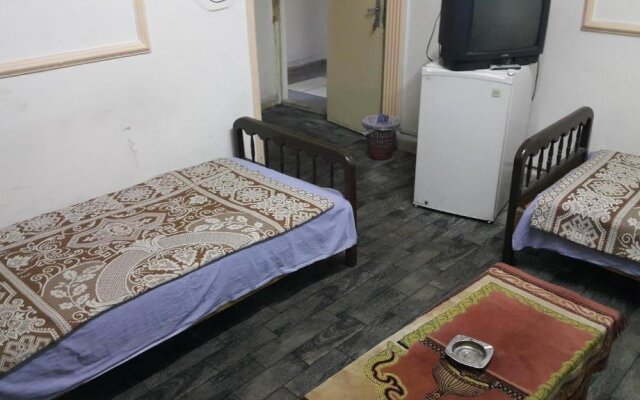 Al Adel Hostel
