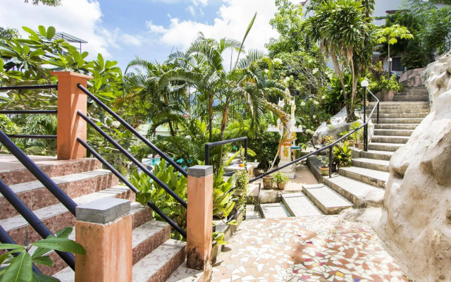 Baan Lukkan Hostel