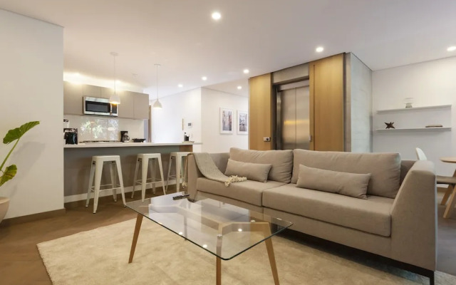 Wynwood House Schiller