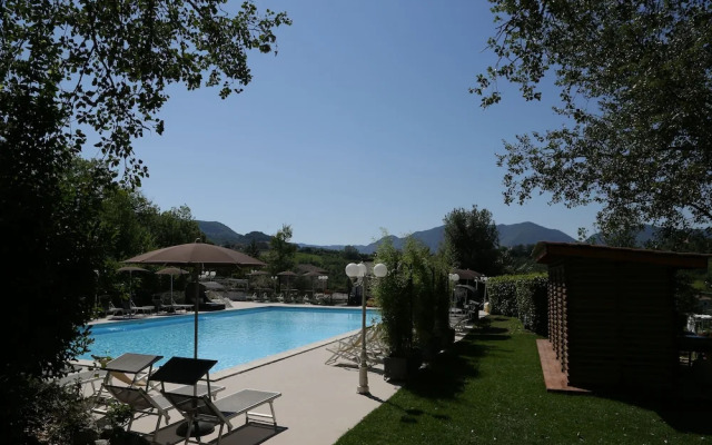 Valle Dell'Aquila Country House