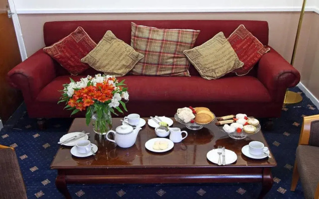 Castletown Hotel