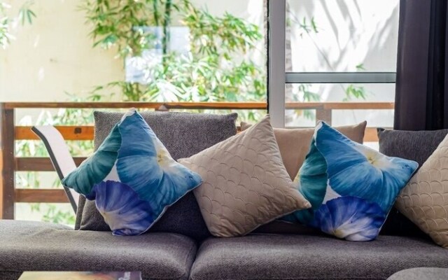 Sabbia 4201-3 Bedrooms ALL IN Suite Condo