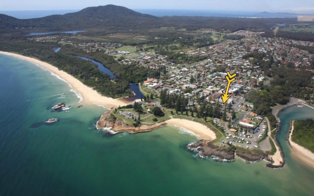 Tradewinds Apartment 4