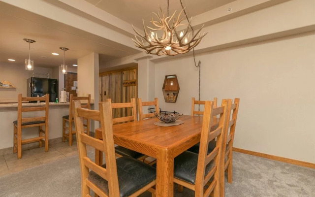 Comfortable 2-bedroom Village at Breckenridge Condo