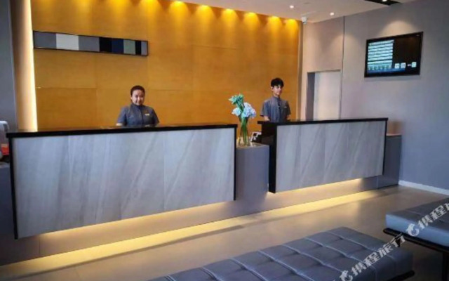 Homeinn Selected Hotel (Turpan High-speed Railway North Station Jiahe Airport)