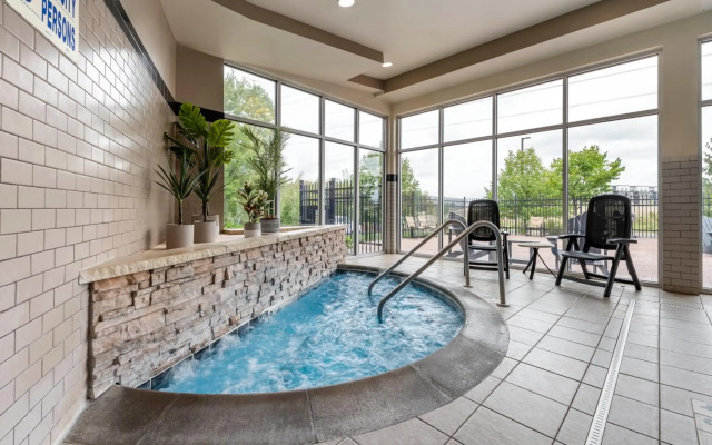 Cambria Hotel Minneapolis Maple Grove