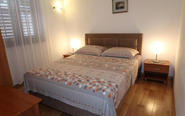 Apartment Makarska City Center with Sea View VII