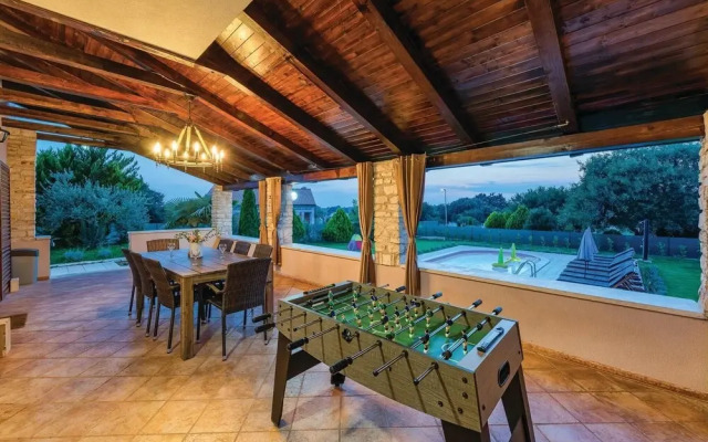 Amazing Home in Bale With Wifi and 4 Bedrooms