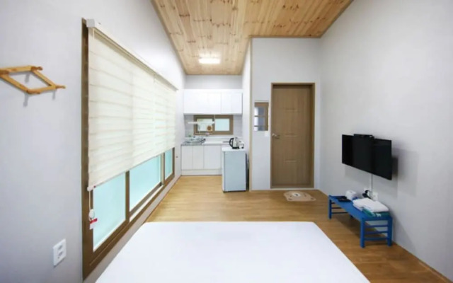 Jindo Arirang Beach Pension