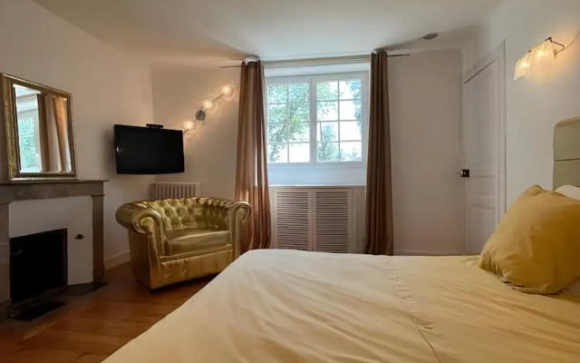 Estate in Saint-pavace Near Le Mans Circuit