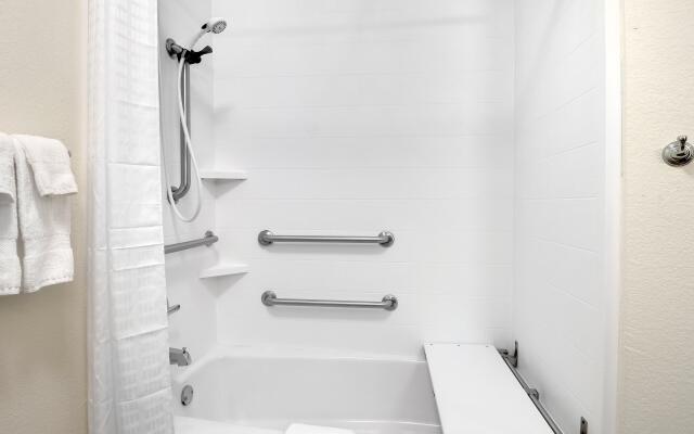 Candlewood Suites Waco by IHG