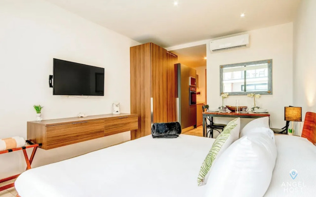 Shore Condos 2 blocks to the beach