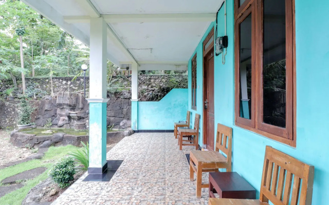 Rock Garden Homestay & Resto
