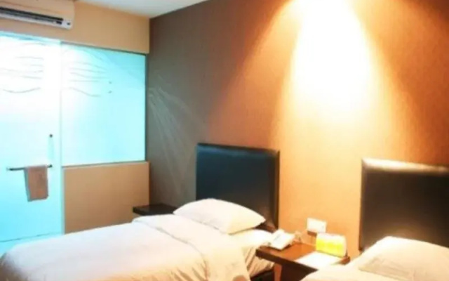 Hotel CIQ Taman Desa Tebrau