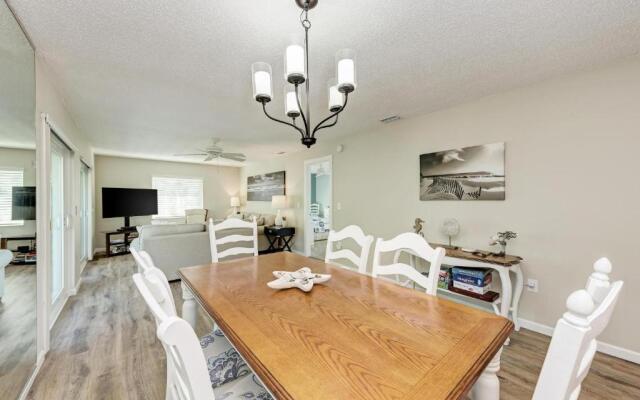 Anna Maria Island Beach Palms 8B