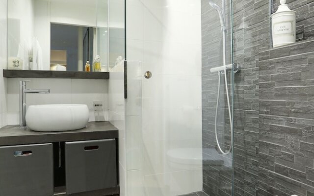 Sublime appartement Champs Elysees ( Chaillot)