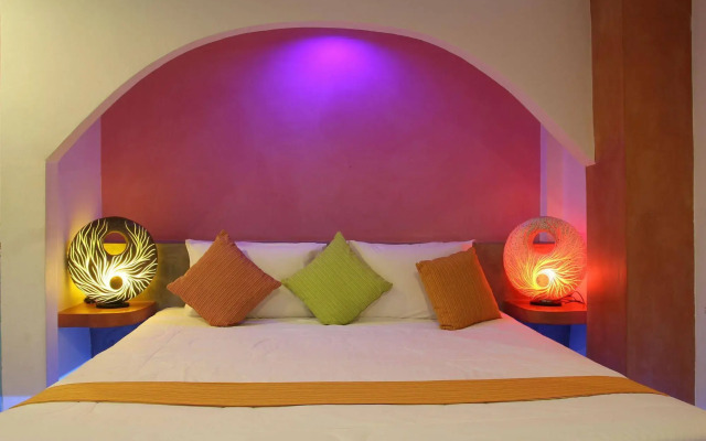 Pandora Lifestyle Hotel