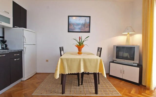 Apartments Lean 1048