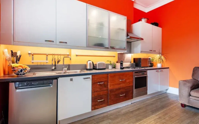 Cozy 2BR Near Notting Hill & Hyde Park