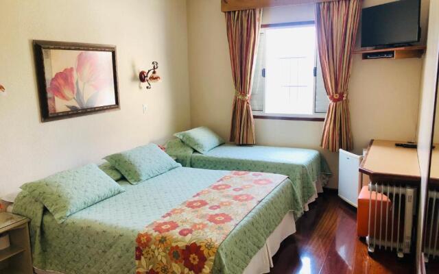 pousada ararinha azul