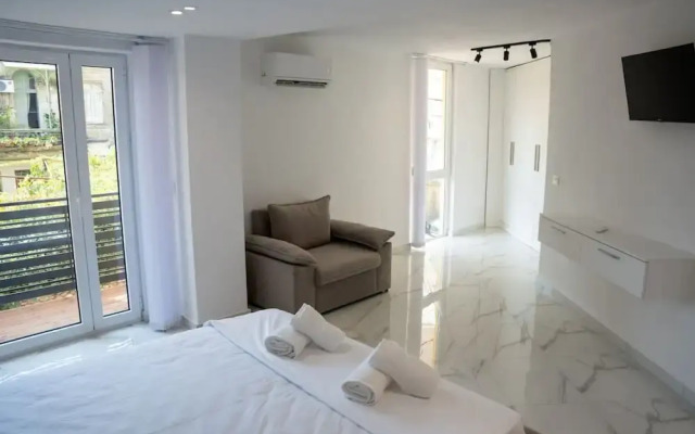 The City Charm Duplex