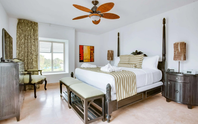 Las Terrazas Resort and Residences Ambergris