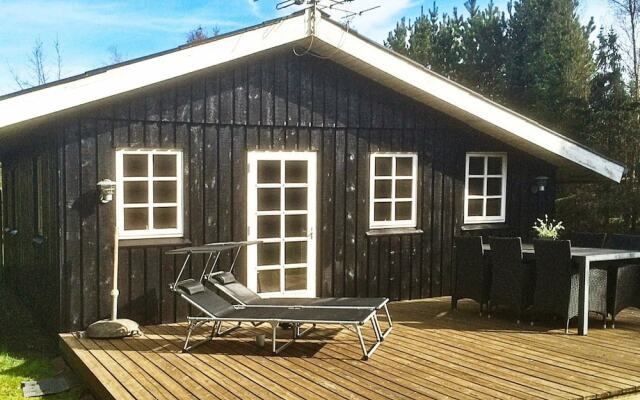Cozy Holiday Home in Hals Near Sea