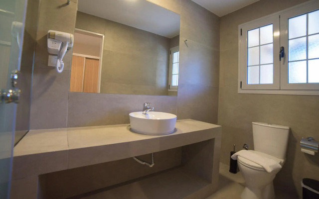 Akron Seascape Resort