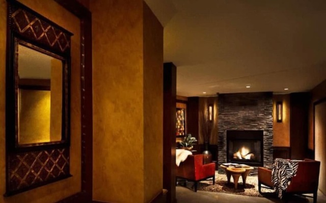 Executive - The Inn at Whistler Village