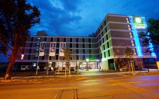 Holiday Inn Express Darmstadt, an IHG Hotel