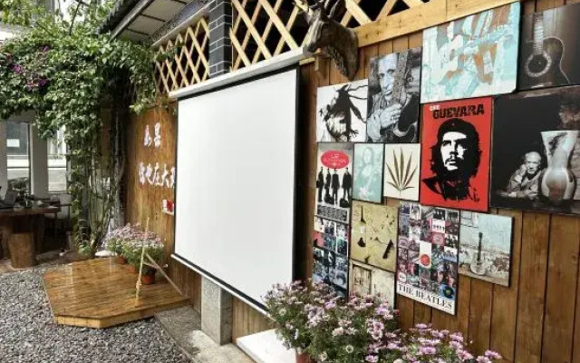 71 Manshe Homestay (Dali Ancient City Branch)