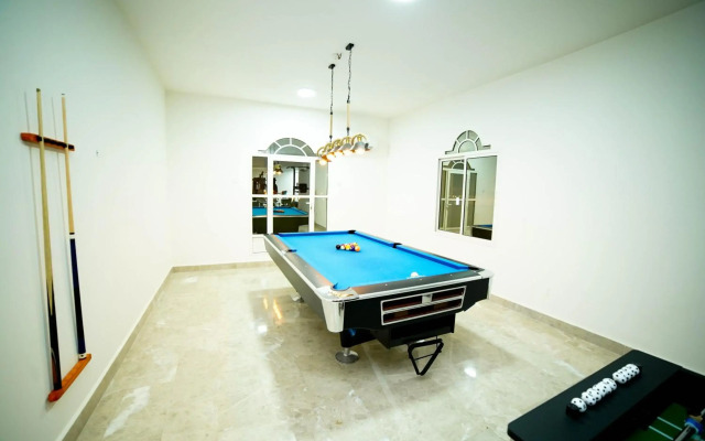 OYO 112 Star Emirates Downtown