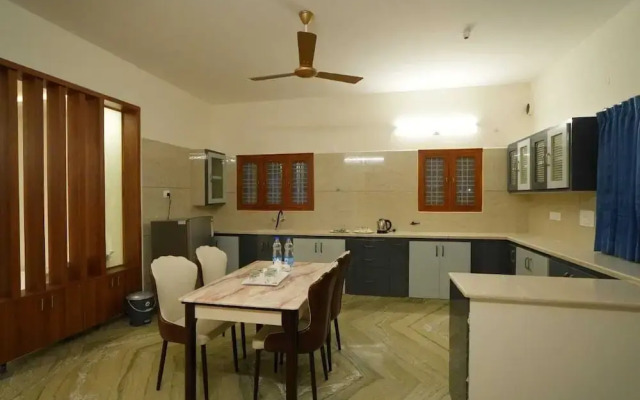 Trimukha homestay
