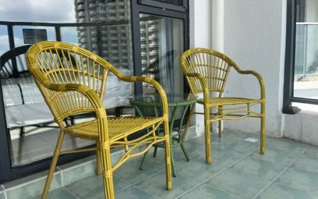 Preferred Meisu Seaview Apartment (Dongdaihe Shanhai Tongwan Branch) – Balcony – Huludao