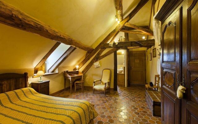 Hôtel De La Beursaudiere