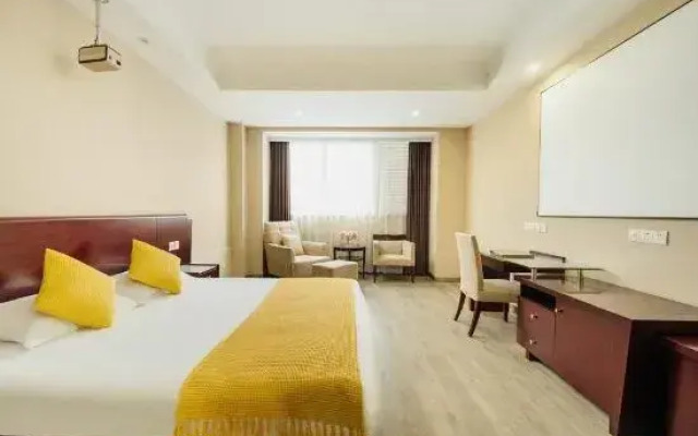 Lido Boutique Hotel (Yancheng Station Baolong Plaza Branch)