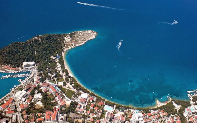 Urban City Apartment