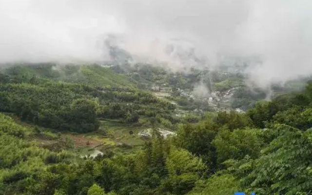 Xiong Haoxiang Homestay in Luxian County