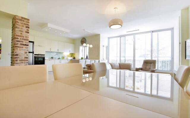 Gordon Beach Luxury PRK Stay at My Place