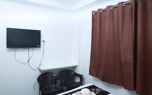 Urban Stay Chairmen Hotel