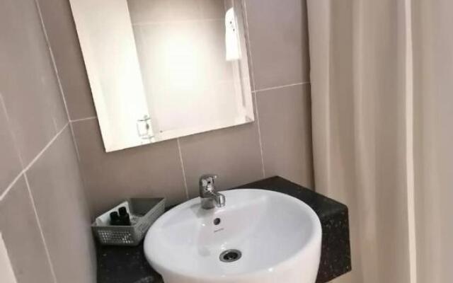 Serapi Verdure Hotel