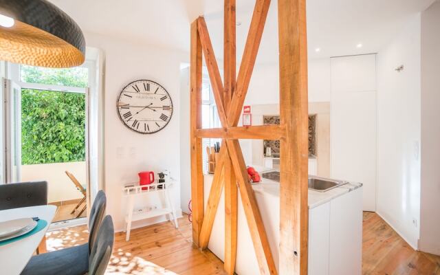 New Flat with Patio And Barbecue